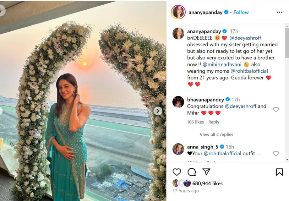 Ananya Panday wears mother Bhavna Pandya's 21 year old dress to honor Rohit Bal 925035