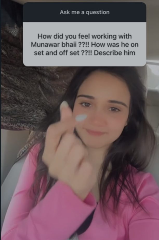 Ashi Singh Shares Thoughts on Working with Munawar Faruqui in 927680