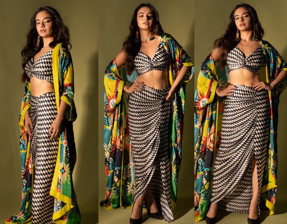 Avneet Kaur Vs Ashnoor Kaur Vs Anushka Sen: Who Is Setting Gen-Z Fashion Goals In Thigh-high Slit Skirt? 926459
