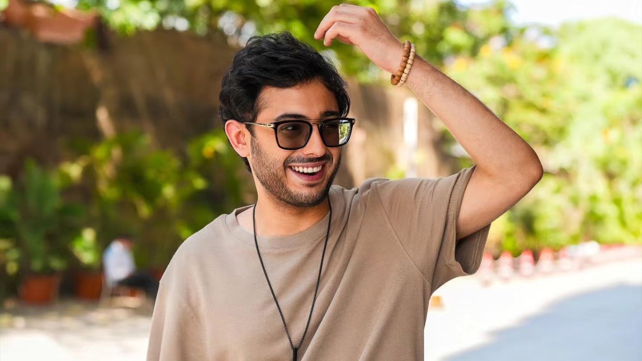 CarryMinati’s Style: YouTube King’s Fashion Game Beyond the Screen 926075