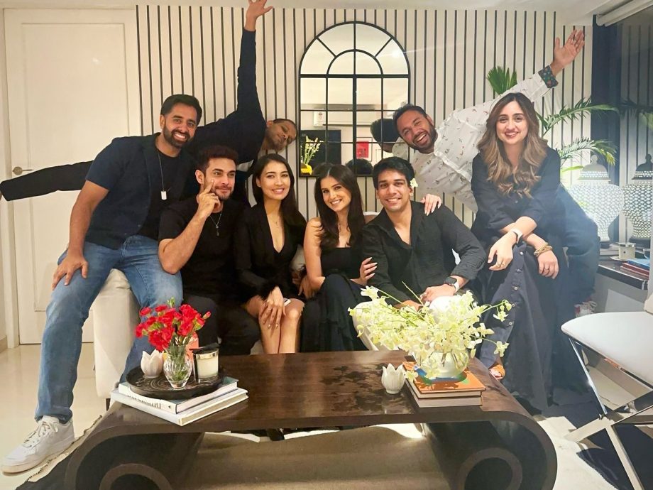 From Parisian Meal To Candlelight Dining: Highlights From Tara Sutaria's Parsi Roj Birthday Celebration 925436