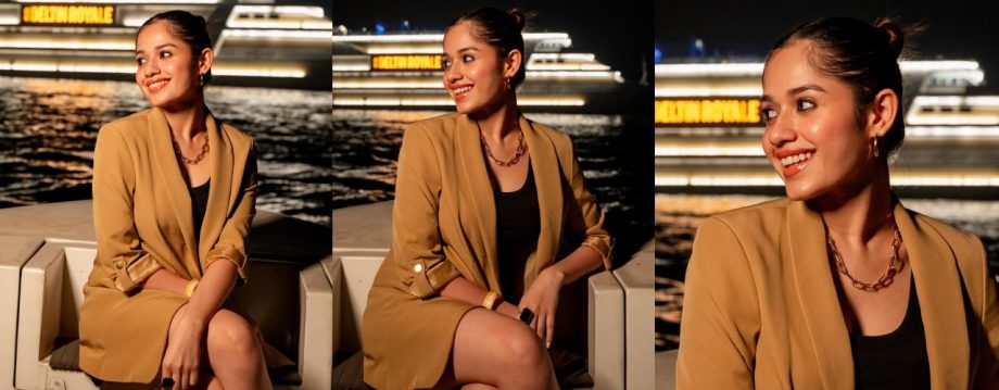 TV Divas Serve Stunning Beach Looks with a Fashion-Forward Twist 924654