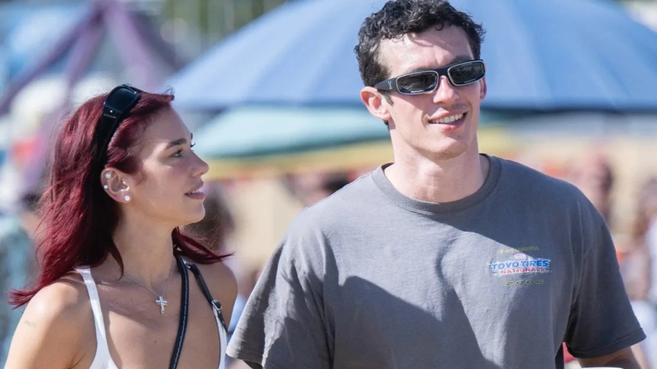 Dua Lipa And Callum Turner Reportedly Engaged After Christmas Proposal, Deets Inside 930686