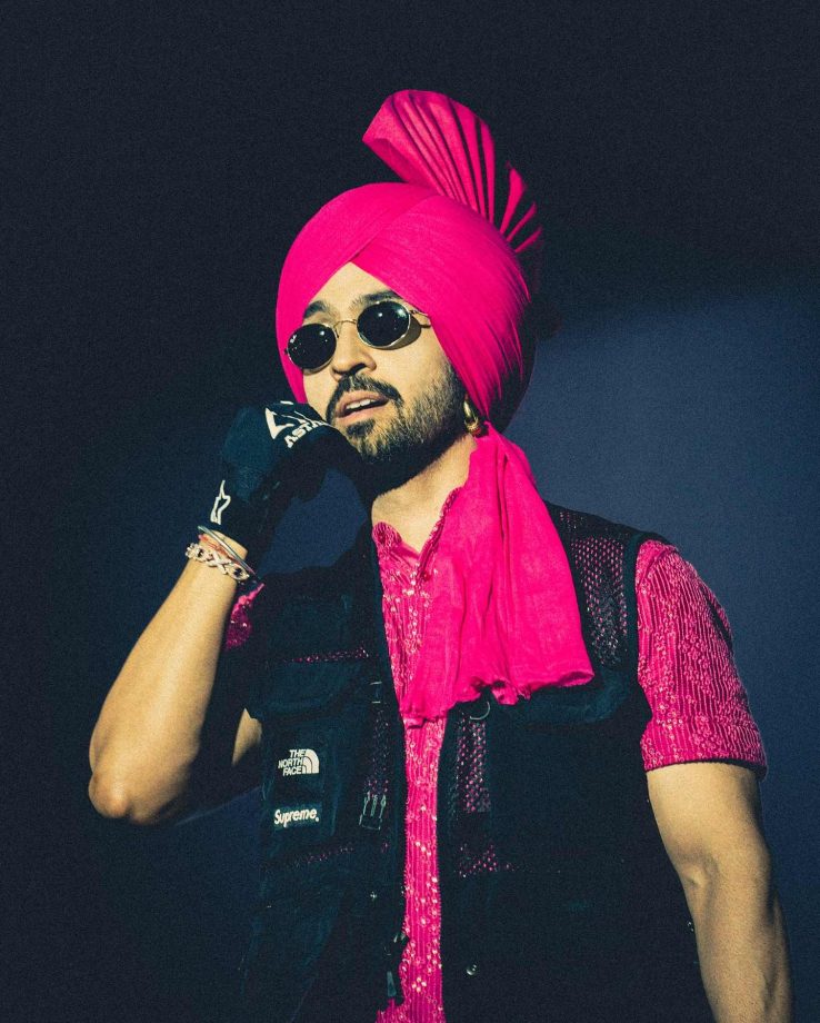 From Turbans to Streetwear: Diljit Dosanjh's Fashion Choices Steal the Dil-luminati Tour 929209