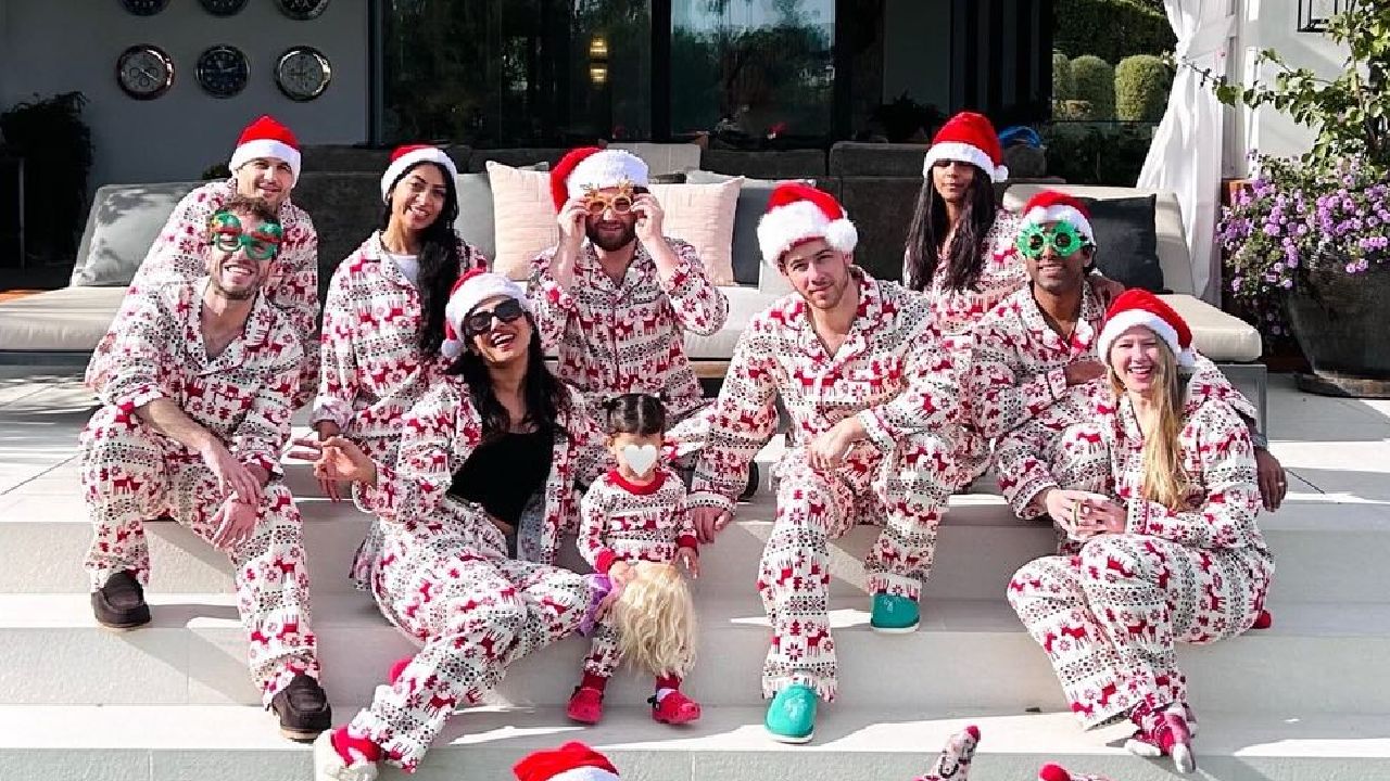 Twining Attires, Games & Night Walk: Inside Priyanka Chopra's Christmas Vibes With Malti Marie & Nick Jonas 930727