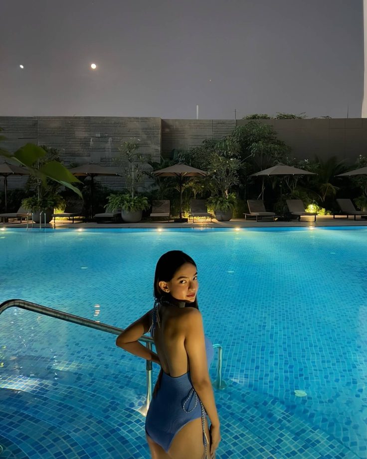 Anushka Sen Turns Up the Heat in Four Sizzling Bikinis and Monokinis 934955