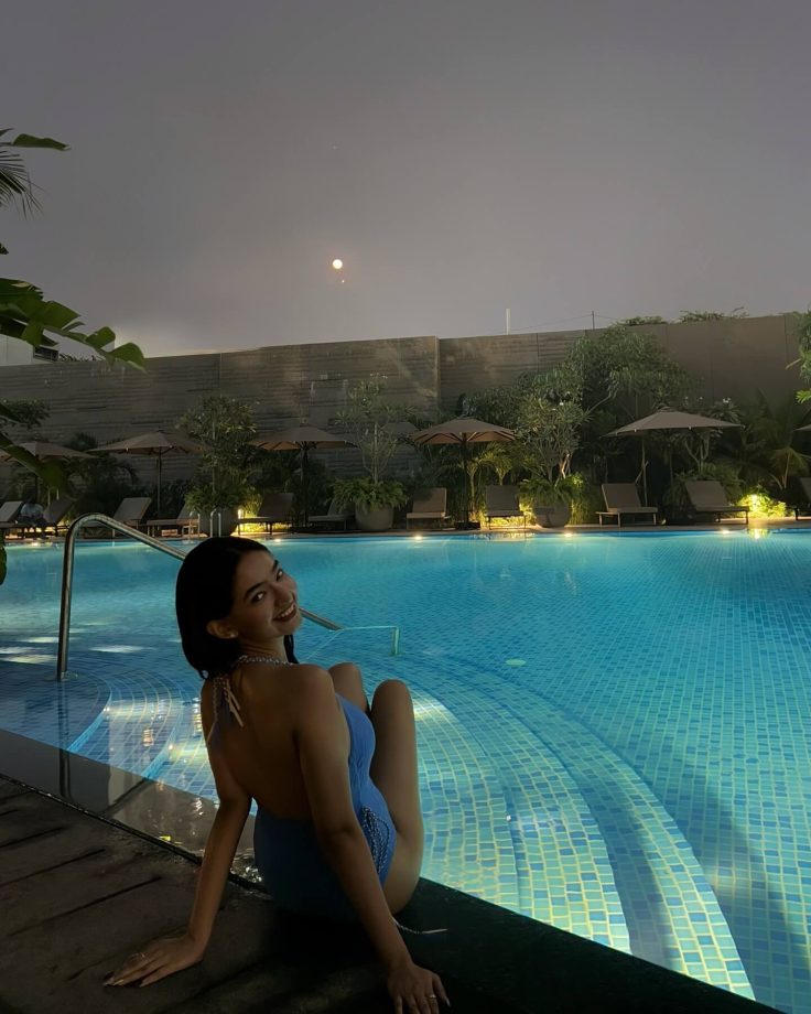 Anushka Sen Turns Up the Heat in Four Sizzling Bikinis and Monokinis 934948