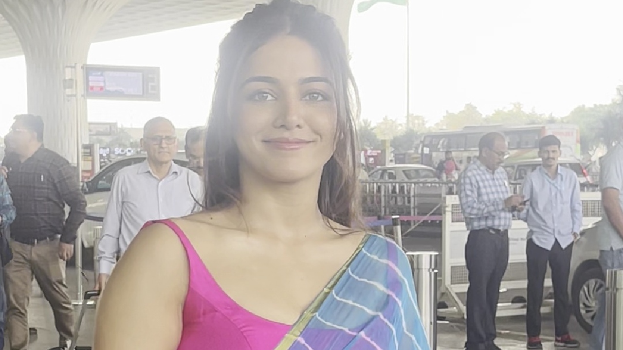 Baby John's Wamiqa Gabbi Makes Airport Her Personal Runway In A Timeless Striped Simple Saree, Check Photos 931979