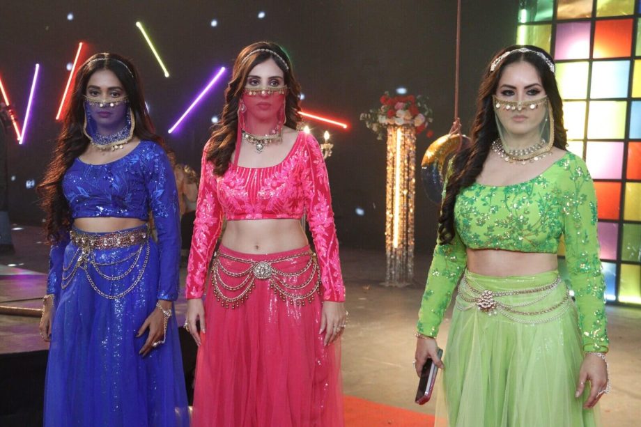 Zee TV’s Jamai No. 1; Mugdha Chaphekar & Puja Banerjee Joins Simaran Kaur, In Power-Packed Fight Sequence Special Episode 938635