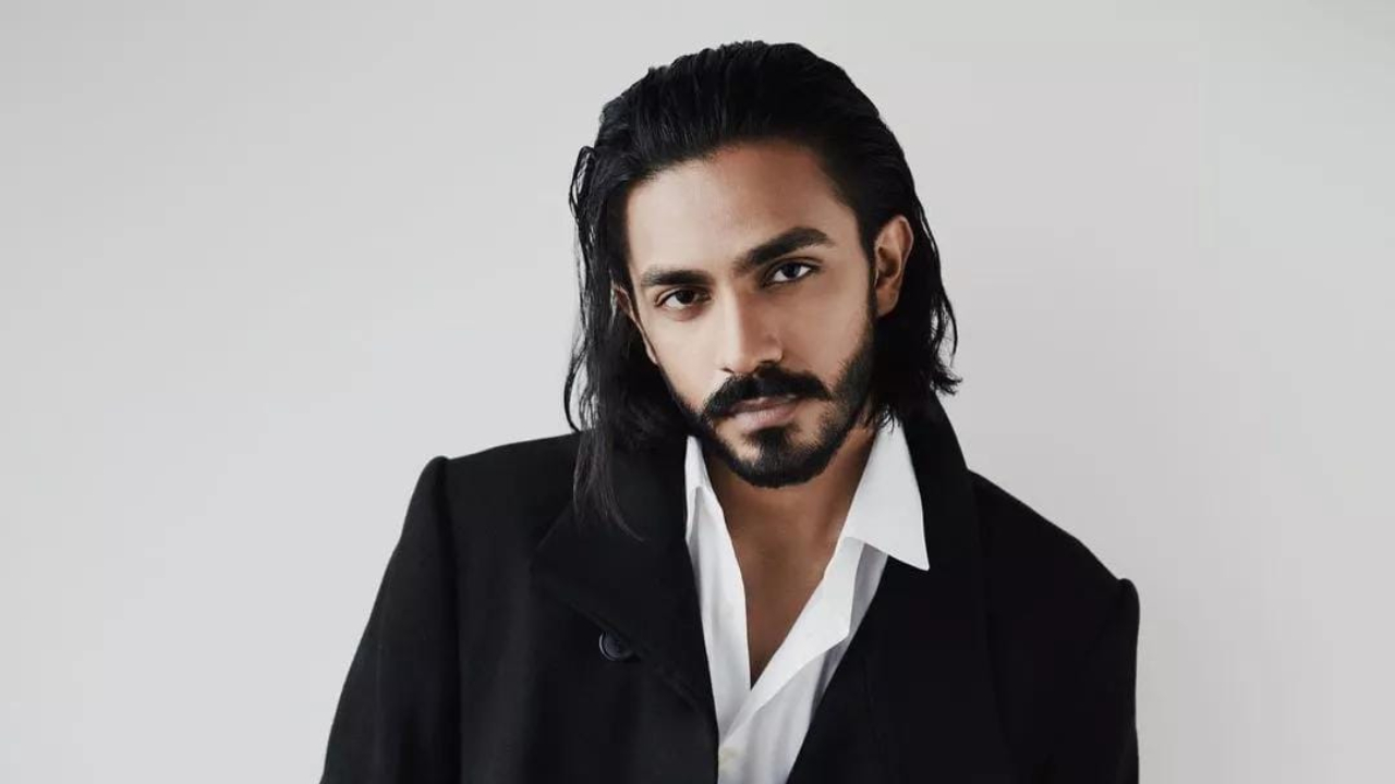 Aaishvary Thackeray: Industry Insiders Applaud His Unwavering Dedication and Bright Future in Bollywood 941124