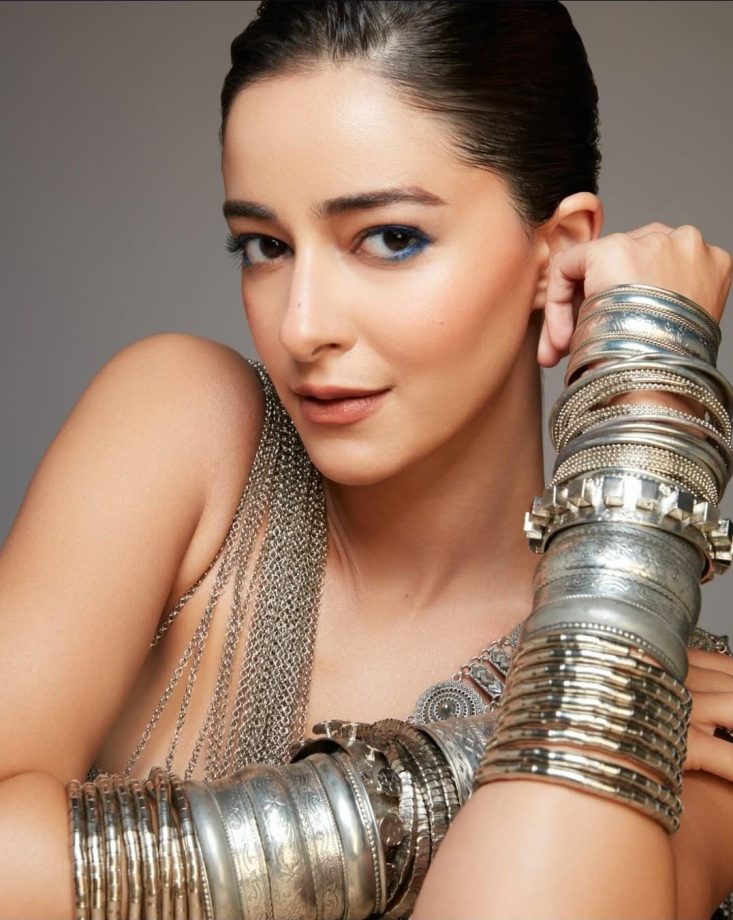 Ananya Panday Covers Herself In Oxidised Accessories, Stuns In Blue Embellished Bottom: See Photos 942327