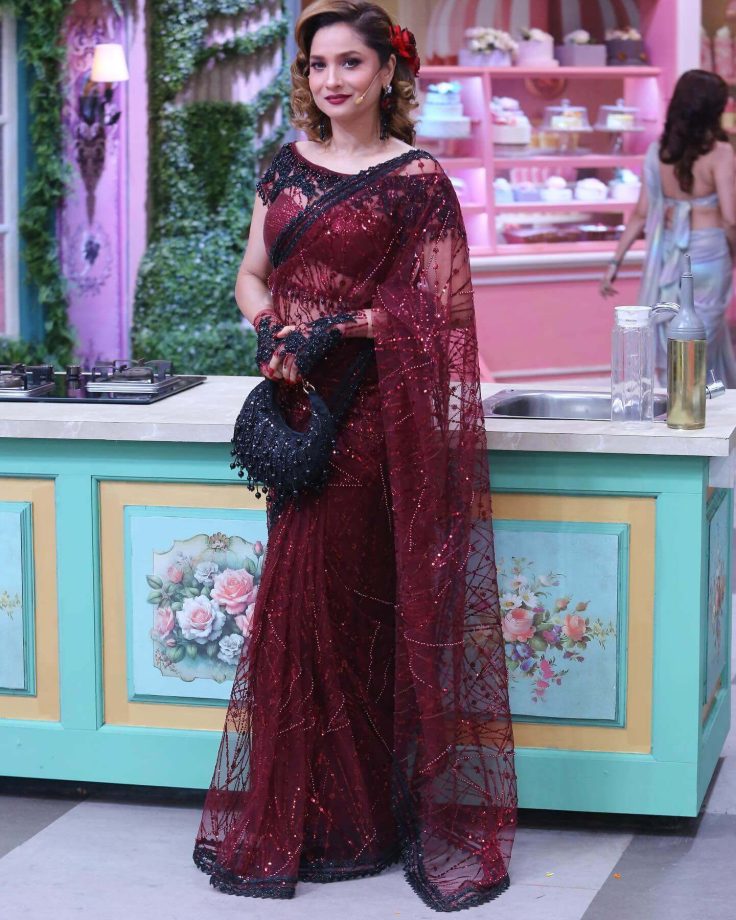Ankita Lokhande Revives 90s Glam in a Maroon Saree 939823