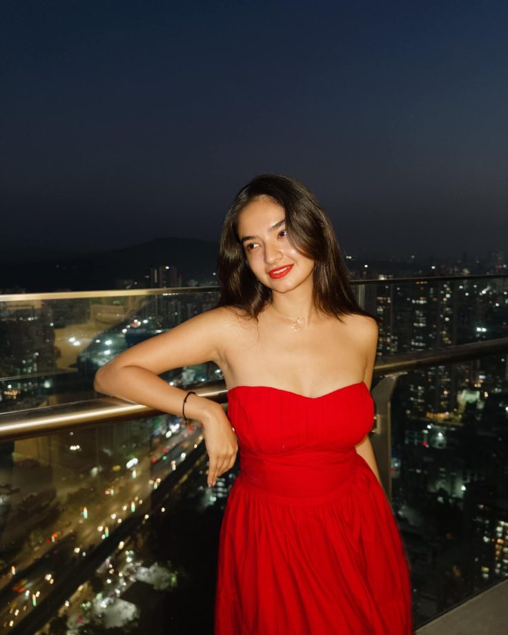 Anushka Sen Keeps It Classy in a Chic Red Dress 939772