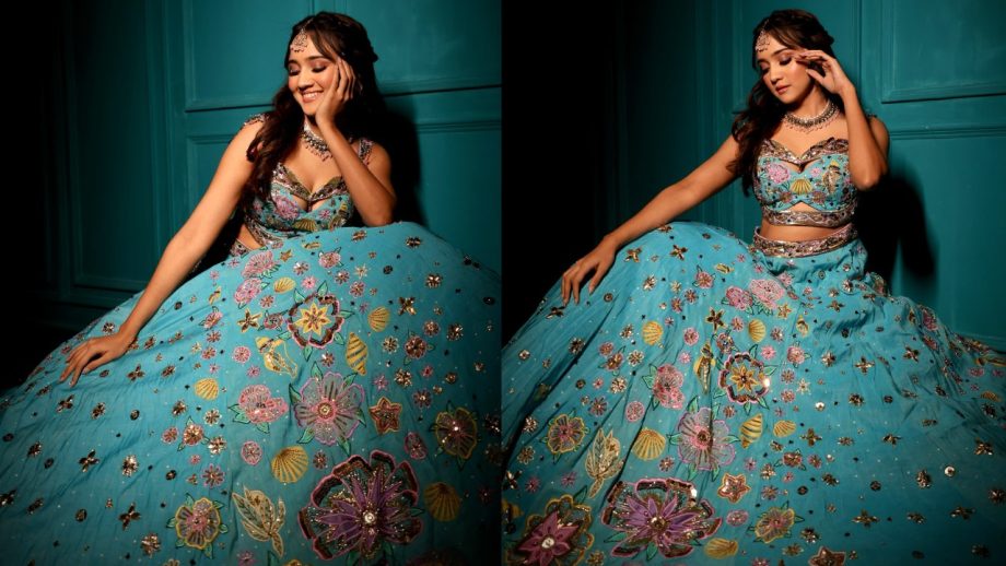 Ashi Singh's Floral Lehenga Vs Ankita Lokhande's Plain Saree: Who Is Soaring Hot In Traditional Style? 942185