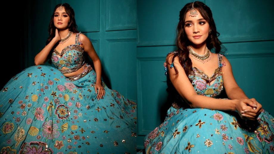 Ashi Singh's Floral Lehenga Vs Ankita Lokhande's Plain Saree: Who Is Soaring Hot In Traditional Style? 942186