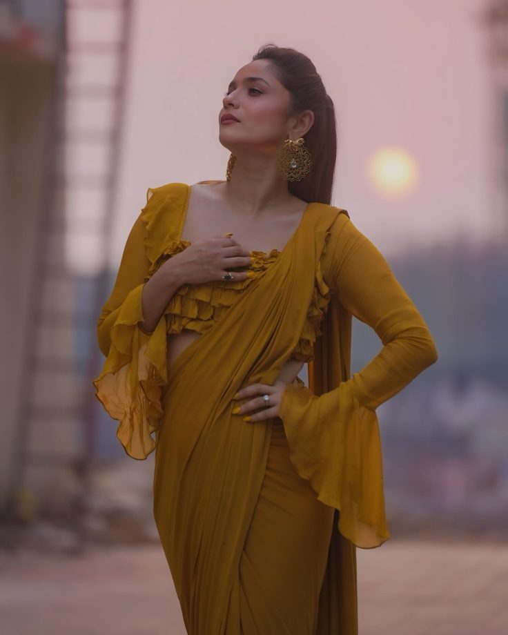 Ashi Singh's Floral Lehenga Vs Ankita Lokhande's Plain Saree: Who Is Soaring Hot In Traditional Style? 942174