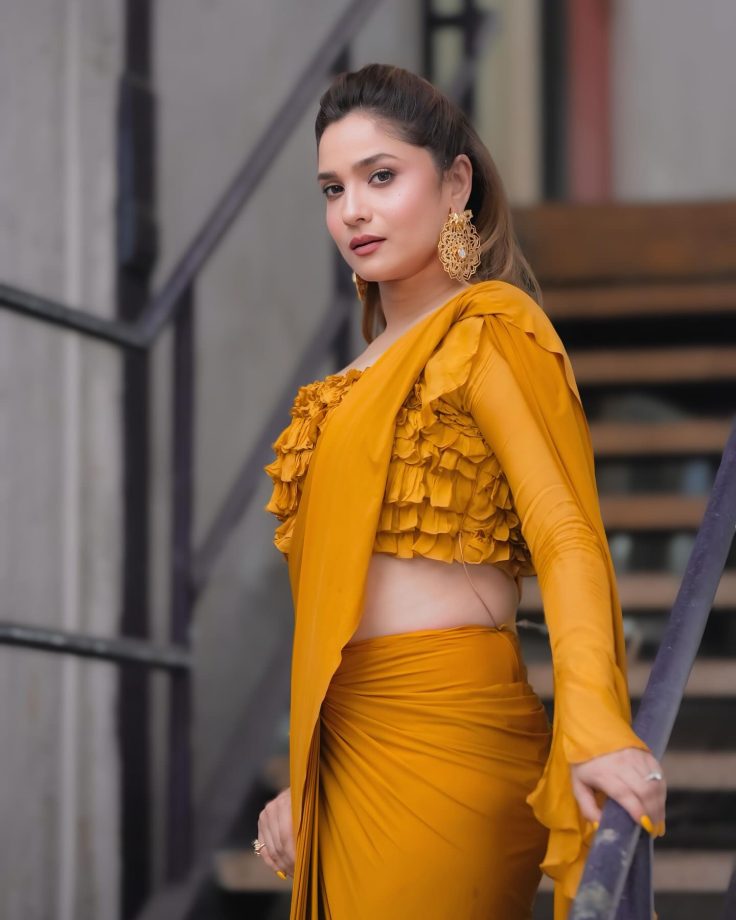 Ashi Singh's Floral Lehenga Vs Ankita Lokhande's Plain Saree: Who Is Soaring Hot In Traditional Style? 942181