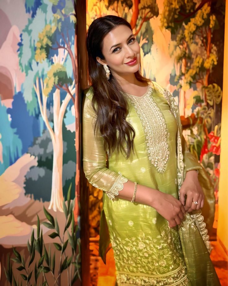 Divyanka Tripathi Proves Age Is Just A Number With Her Stunning Fashion At 40 941712