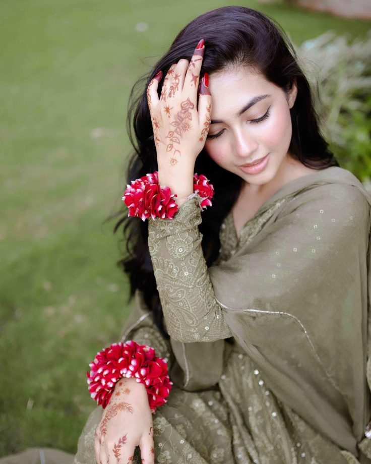 Hina Khan, Jannat Zubair & More – Celeb-Inspired Mehendi Designs For Stylish Eid 942657