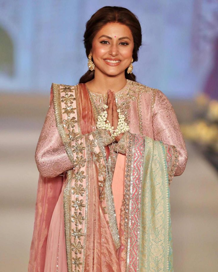 Hina Khan's Ethereal Salwar Suit To Make Eid Celebration Special 942000