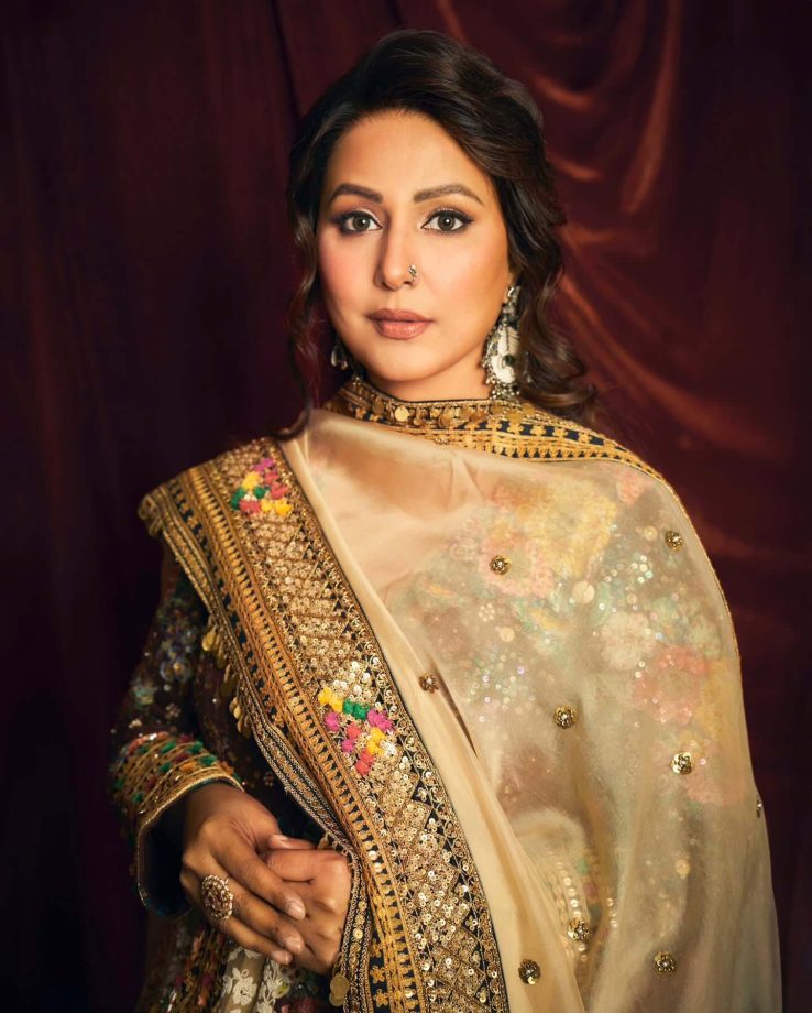 Hina Khan's Ethereal Salwar Suit To Make Eid Celebration Special 942001