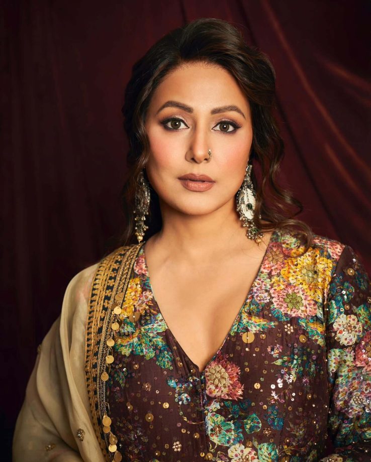 Hina Khan's Ethereal Salwar Suit To Make Eid Celebration Special 942004