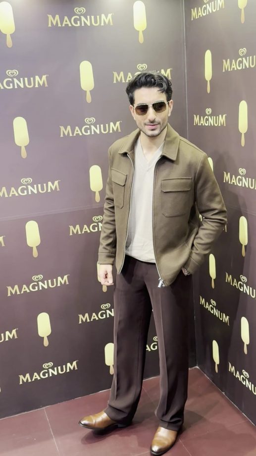 Ibrahim Ali Khan Or Siddhant Chaturvedi: Who Pulls Casual Swag In Cardigan? 942318