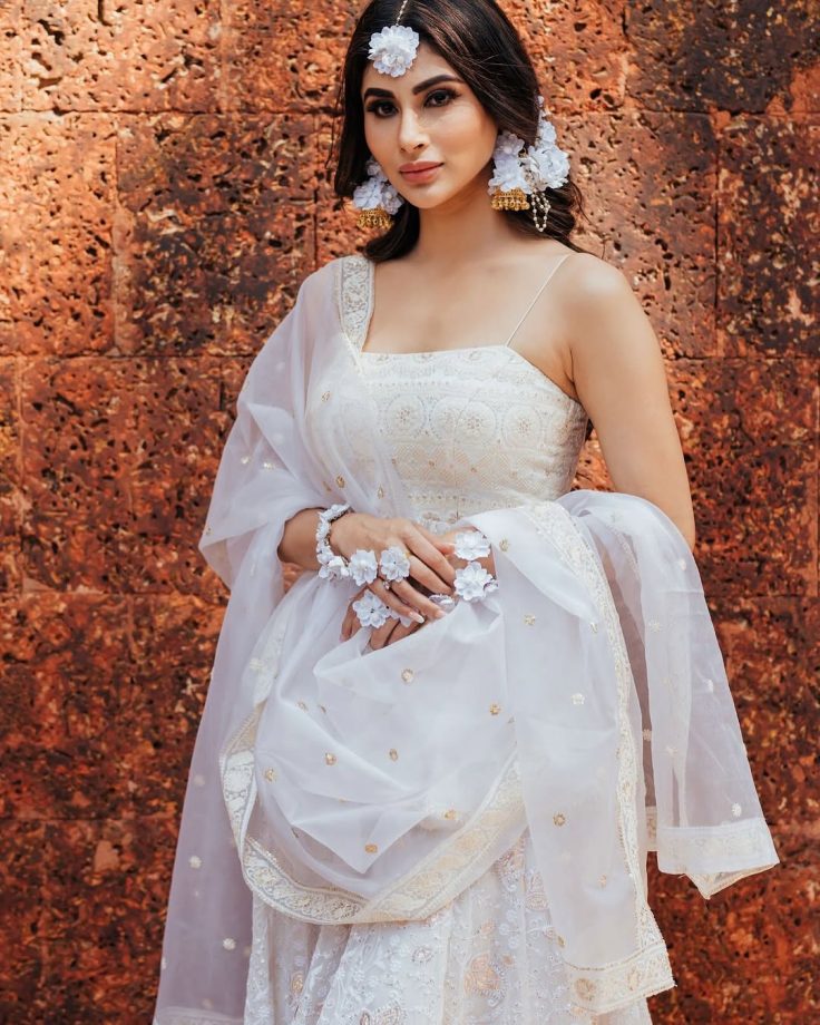 Mouni Roy Glows in All-White for a Traditional Look 938920