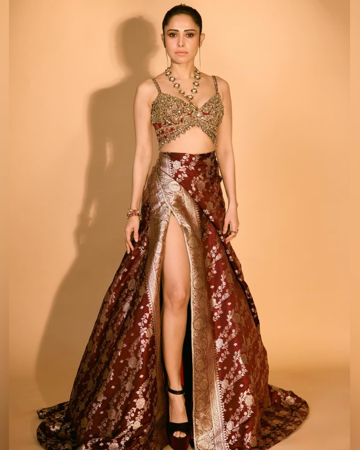 Nushrratt Bharuccha Redefines Elegance with Traditional Chic 942428