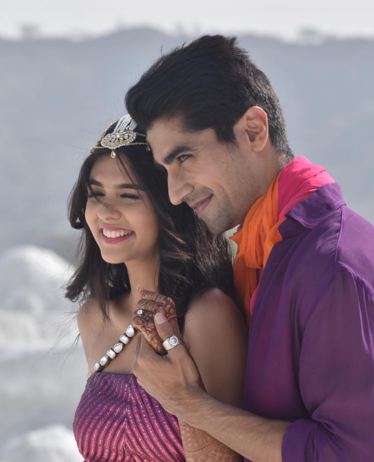 Pranali Rathod Gets Trolled For Deleting Posts With Harshad Chopda, Latter Parties With Friends 939189