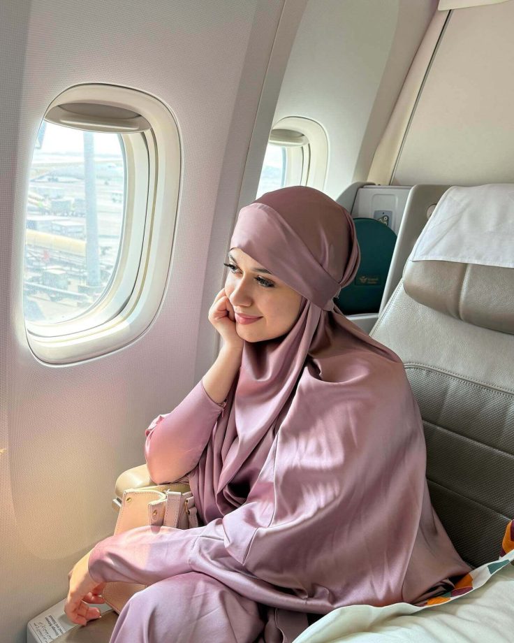 Reem Shaikh & Jannat Zubair Embark On Spiritual Journey To Madina Before Eid – See Pics 942515