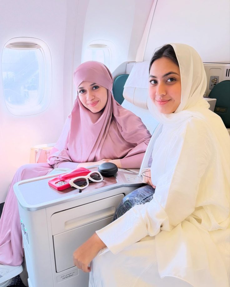 Reem Shaikh & Jannat Zubair Embark On Spiritual Journey To Madina Before Eid – See Pics 942510