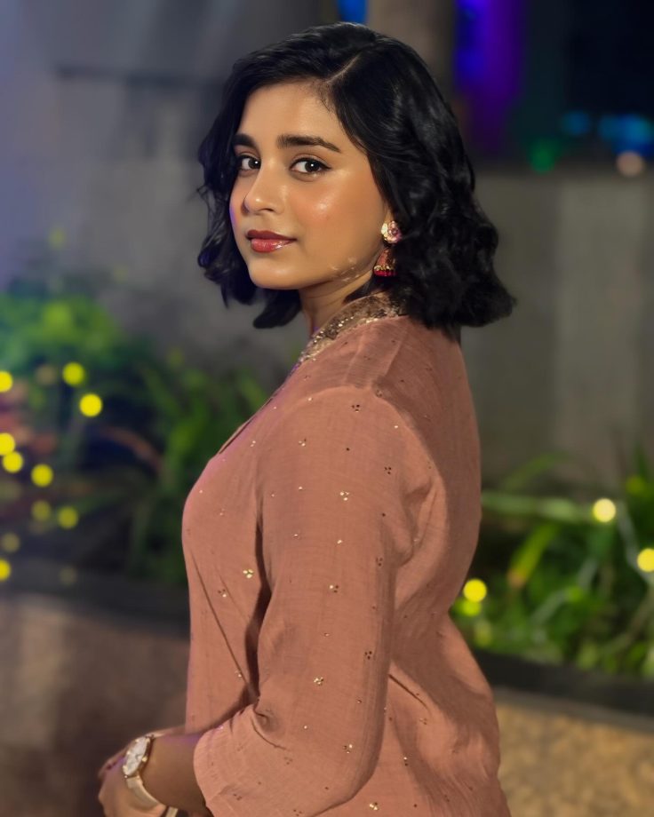 Reem Shaikh, Jannat Zubair & Sumbul Touqeer's Aesthetic Kurta Goals For Eid 2025 942193