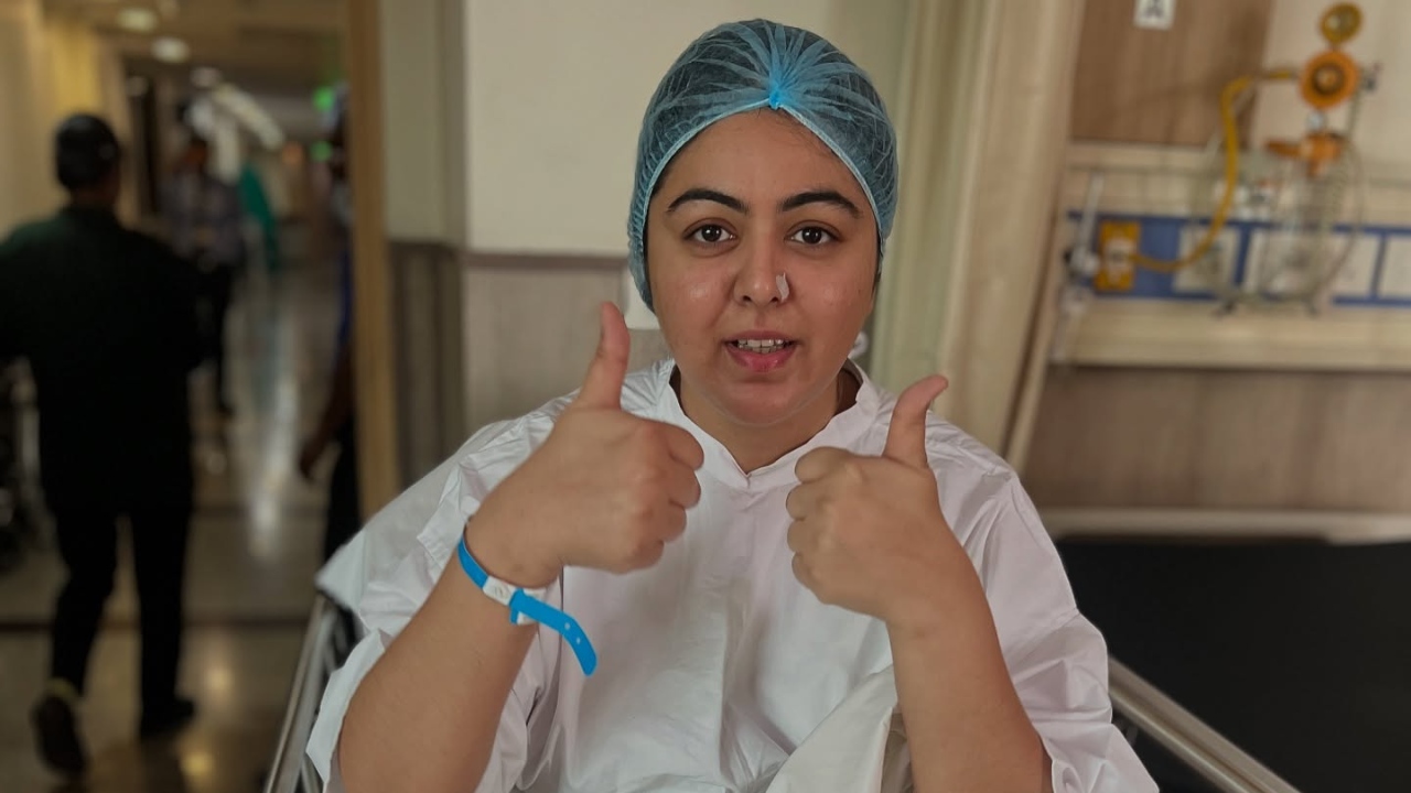 Shafaq Naaz Undergoes 2nd Knee Surgery After Three Months Says "I Weren't Seeing..." 941158