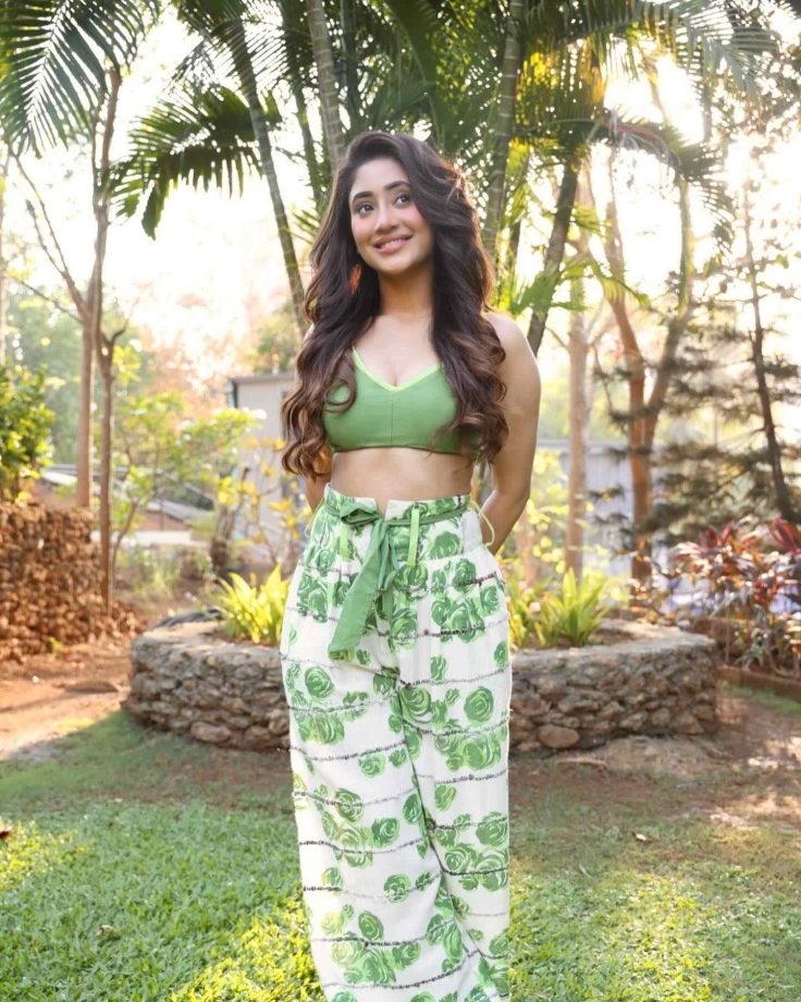 Shivangi Joshi Embraces Tropical Vibes in Floral Co-ords Set 942452