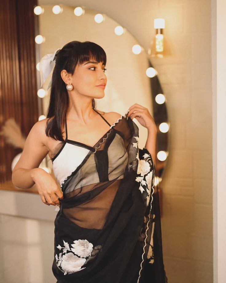 Shweta Tiwari's Ruffle Saree Vs. Surbhi Jyoti's See-Through Look – Who Wins The Trendsetter Title? 941810
