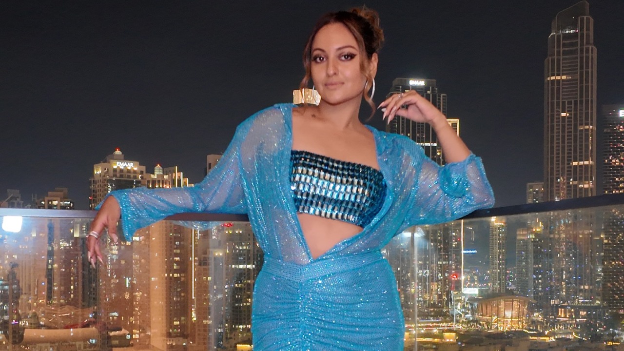Sonakshi Sinha Shines in Shimmery Blue Dress with Bold Styling 942463