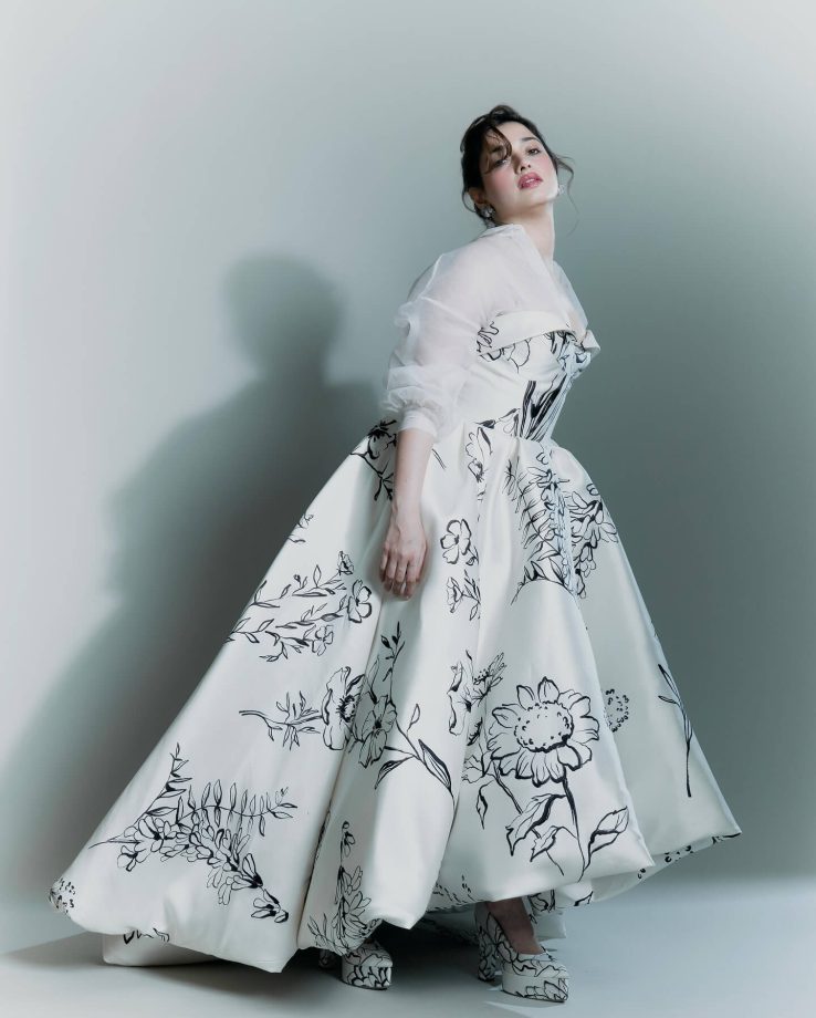Tamannaah Bhatia’s Sheer and Satin Gown is a Head-Turner 940627