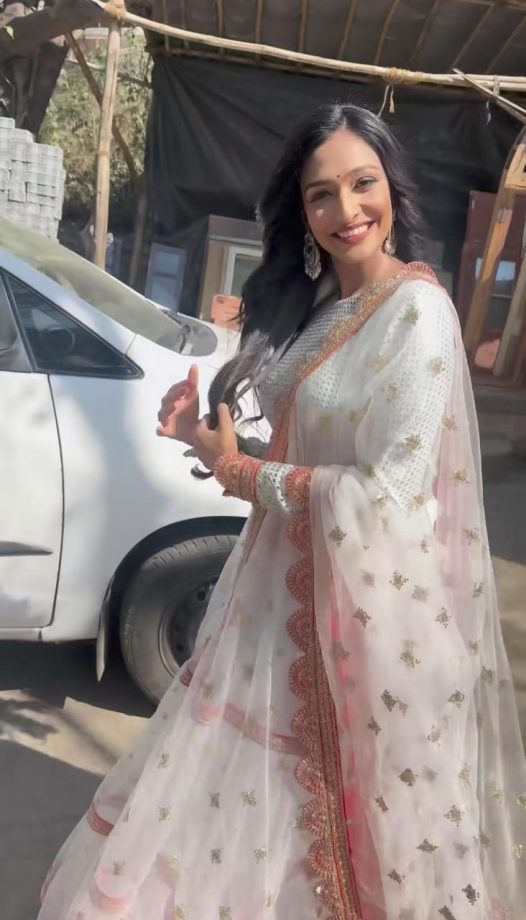 Times Bhagya Lakshmi Actress Aishwarya Khare Proved She's Desi Princess In Lehenga 940787