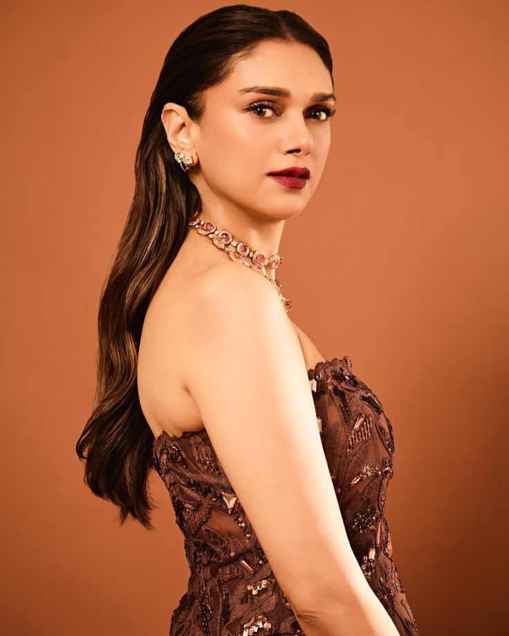 Aditi Rao Hydari Shines in an Elegant Off-Shoulder Brown Dress 943996