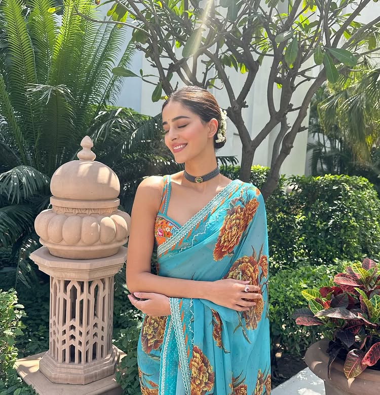 Ananya Panday looks classic in a Saree with a Bold Twist 945174