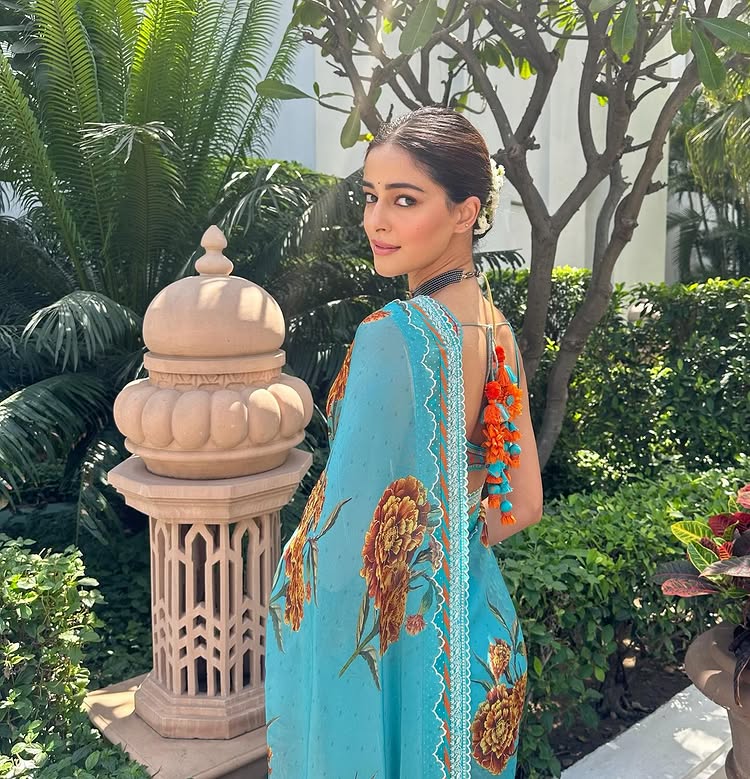 Ananya Panday looks classic in a Saree with a Bold Twist 945177