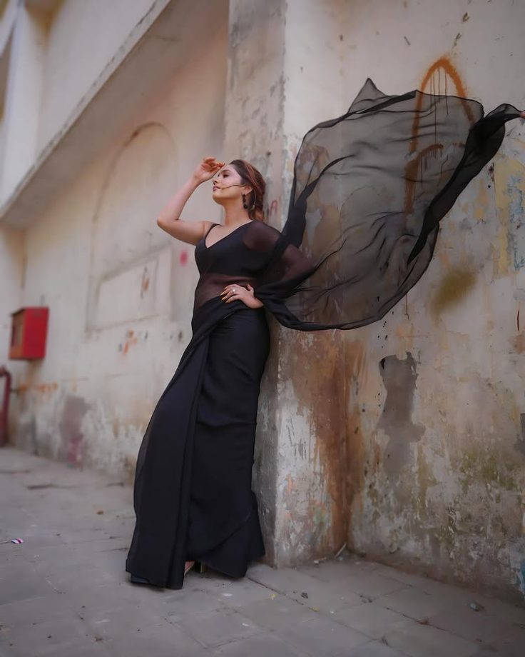 Ankita Lokhande Exudes Grace in a Sheer Black Saree 943409