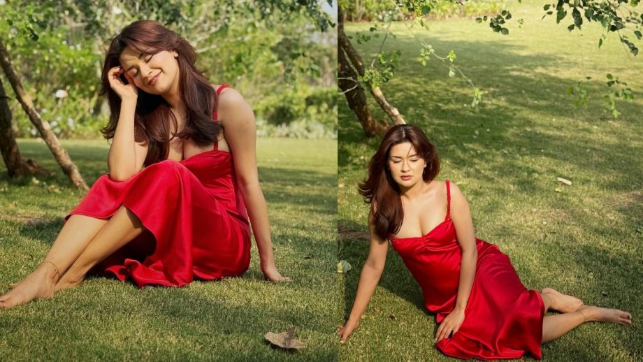 Avneet Kaur Turns Up the Heat in a Stunning Red Dress 944022