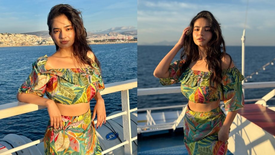 Beach To Brunch: Nail Your Summer Style With Anushka Sen's Fashion Tips 945721