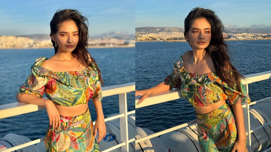 Beach To Brunch: Nail Your Summer Style With Anushka Sen's Fashion Tips 945716