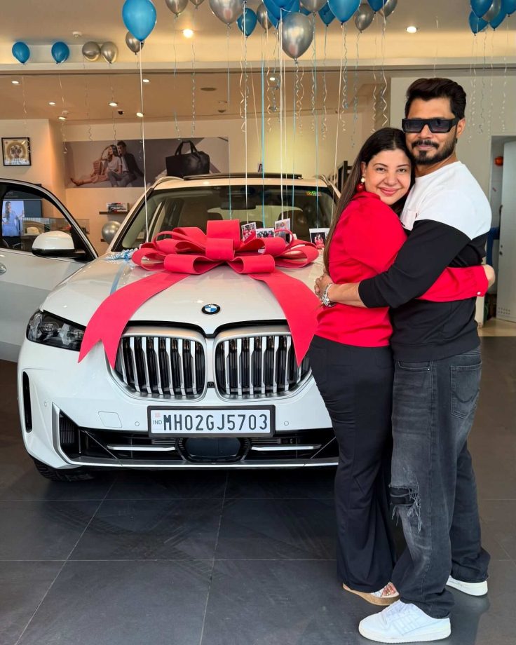 Dupahiya Fame Avinash Dwivedi Expresses Love With Grand Gesture – Buys Sambhavna Seth Her Dream Car 943701