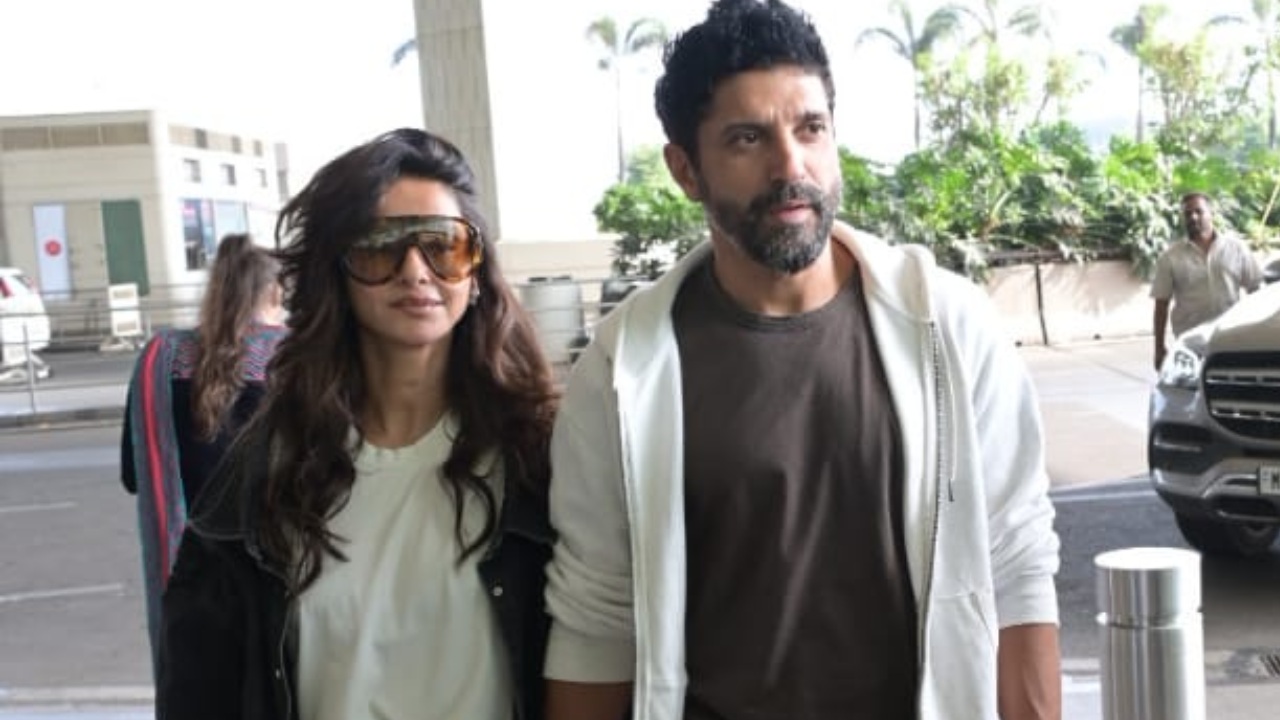 Farhan Akhtar and Ritesh Sidhwani Head to Srinagar for ‘Ground Zero’ Premiere | Spotted at Mumbai Airport  944920