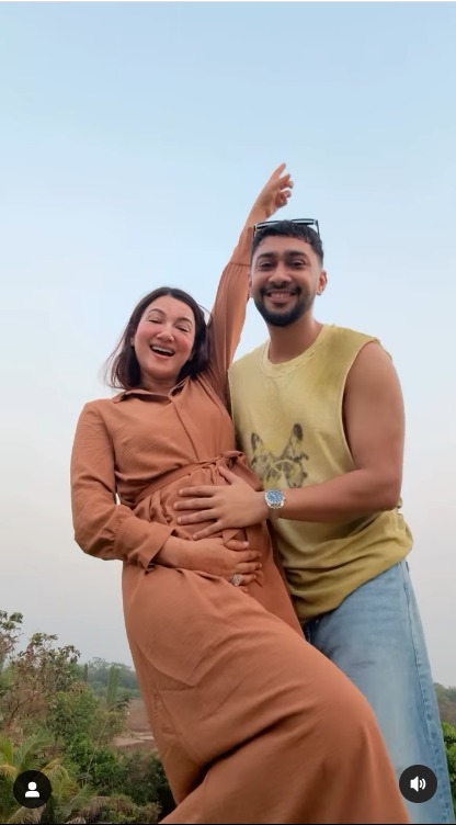 Gauahar Khan & Zaid Darbar To Become Parents Again, Announce 2nd Pregnancy In Cutest Way 943879