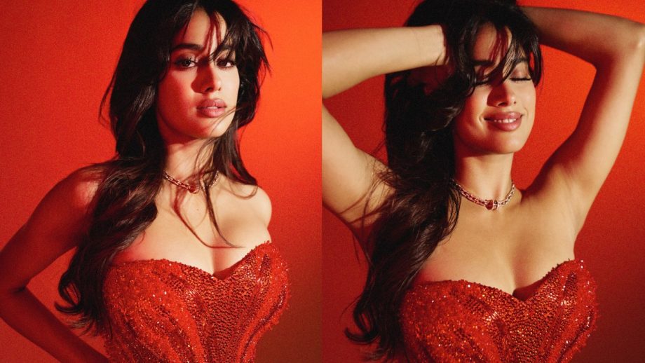 Janhvi Kapoor Slaying In Jaw-dropping Strapless Gowns - See Pics 945513